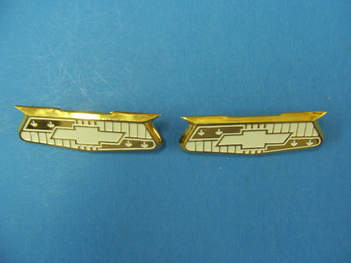 1955-57 Bel Air Crest Emblems (Gold)